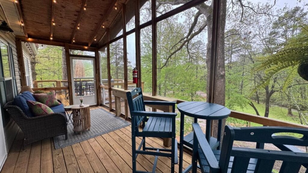 Escape to the Lake: Discover Clearbrook Cottage at Mountain Harbor Resort & Spa, Healthy Living + Travel