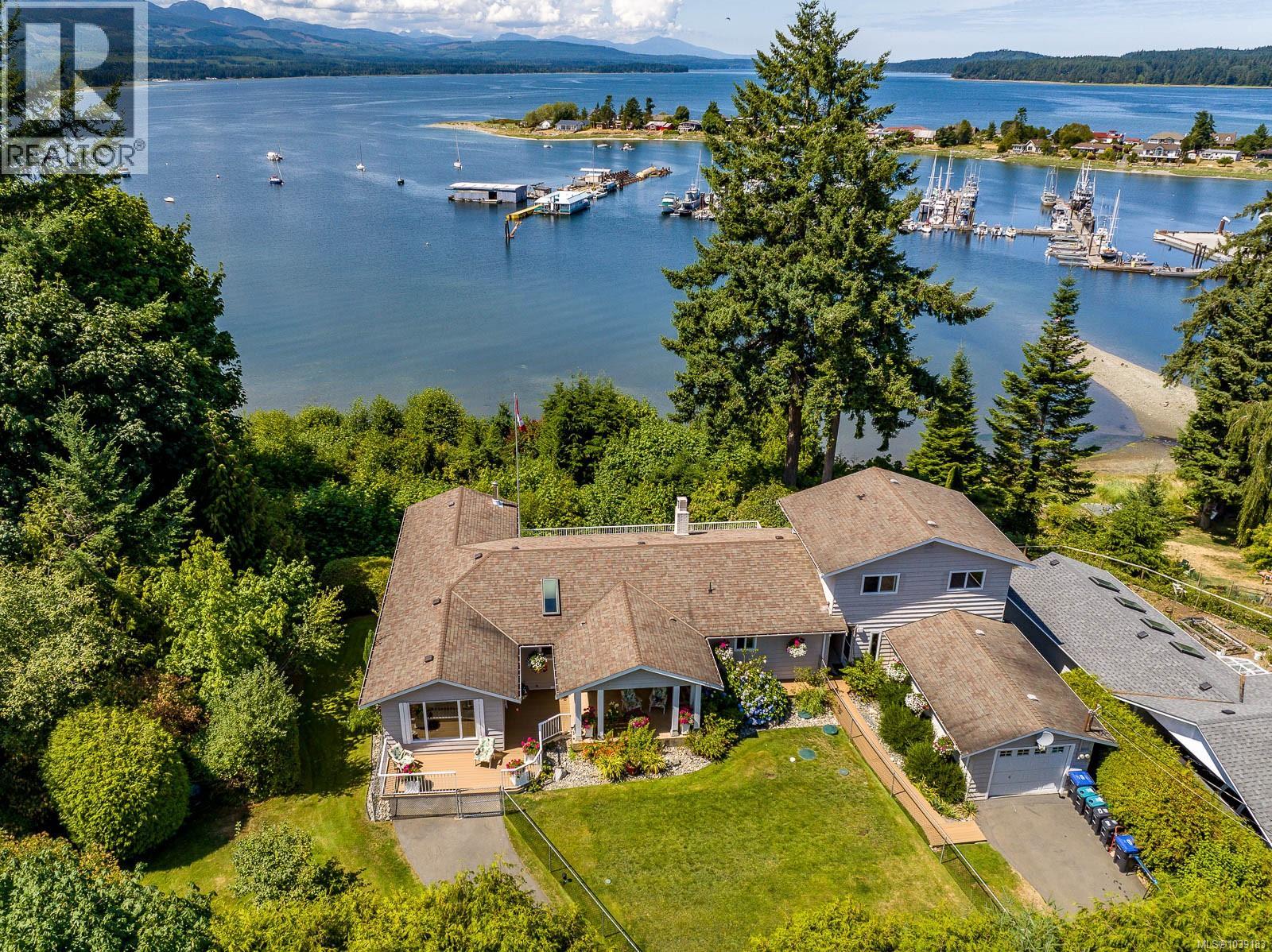 200 Crome Point Road, Joanne Johnston, Royal LePage